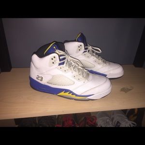 Super clean, Jordan 5 “Laney”